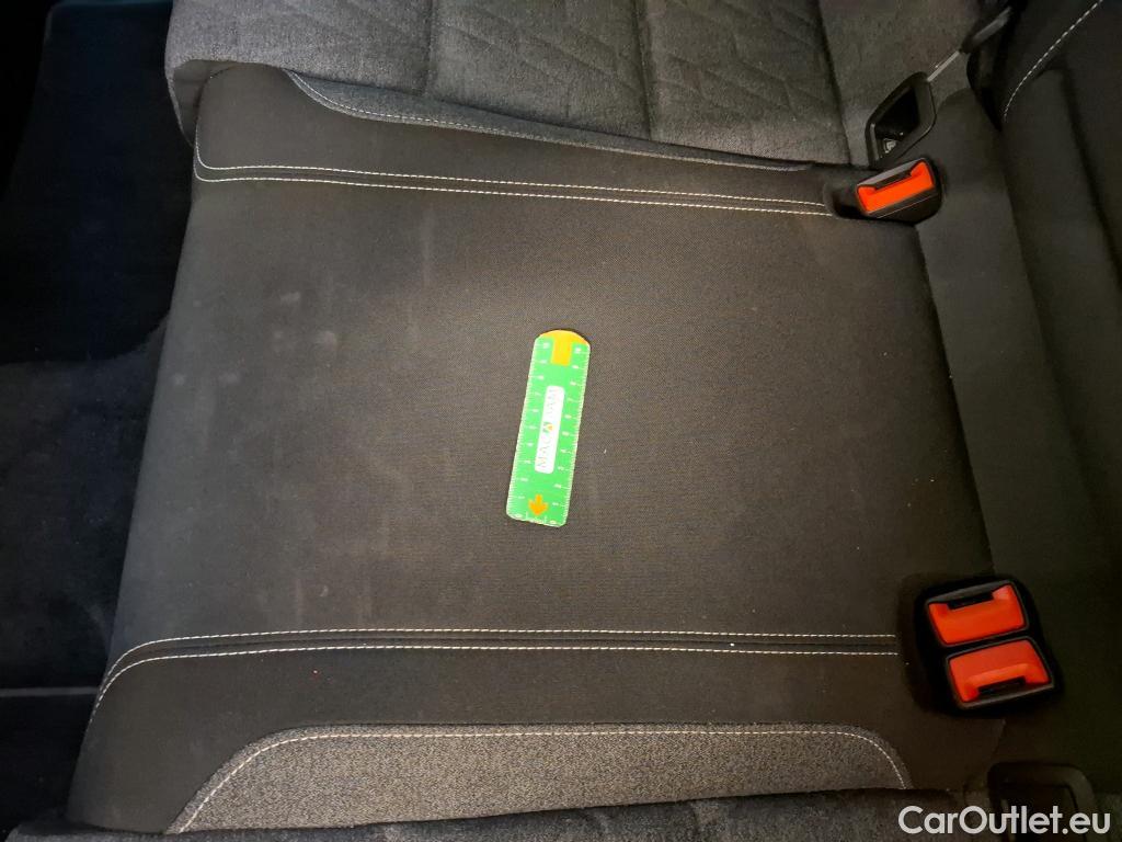  Volkswagen  Passat VOLKSWAGEN  SW  2019  5P  Break 14 TSI DSG HYBRIDE REC SW GTE BUSINESS(SL) #31