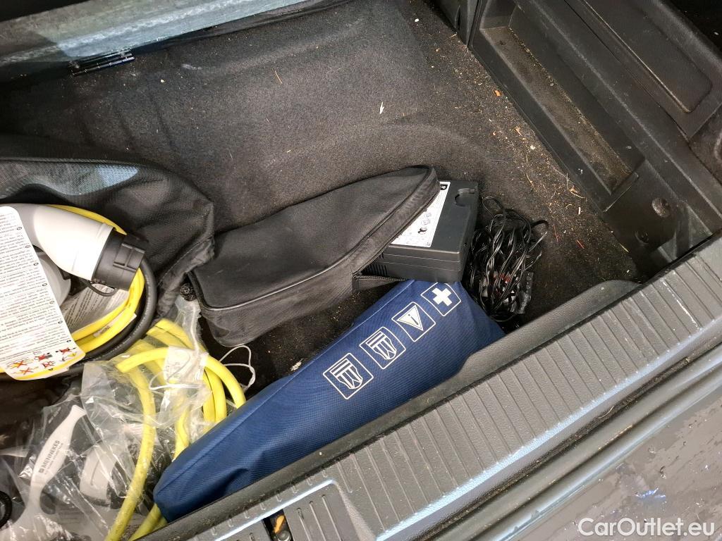  Volkswagen  Passat VOLKSWAGEN  SW  2019  5P  Break 14 TSI DSG HYBRIDE REC SW GTE BUSINESS(SL) #30