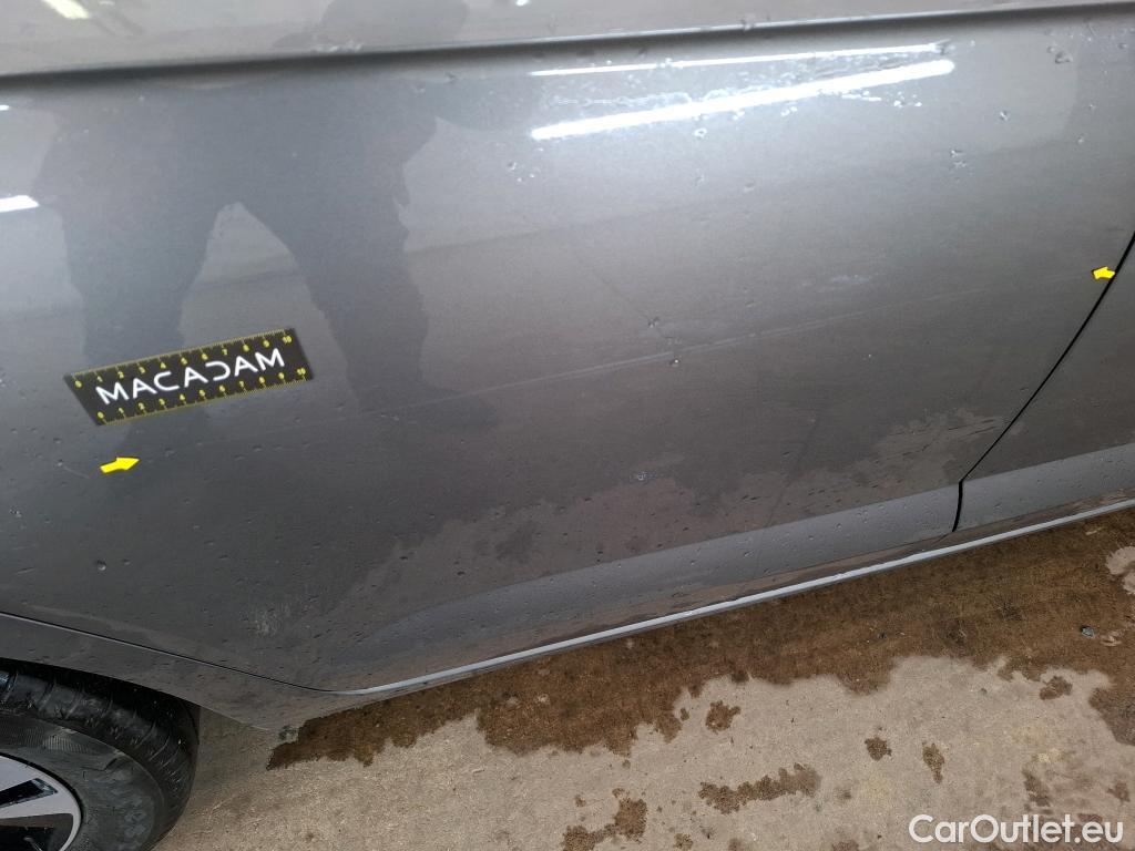  Volkswagen  Polo VOLKSWAGEN  / 2017 / 5P / Berline 1.0 TSI 95 Lounge Business #23