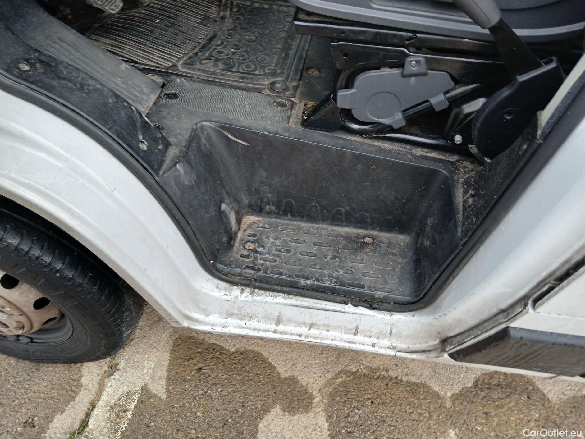  Opel  Movano OPEL  / 2021 / 4P / furgón  Base L2H2 3.5T 2.2 BHDi 88kW #2