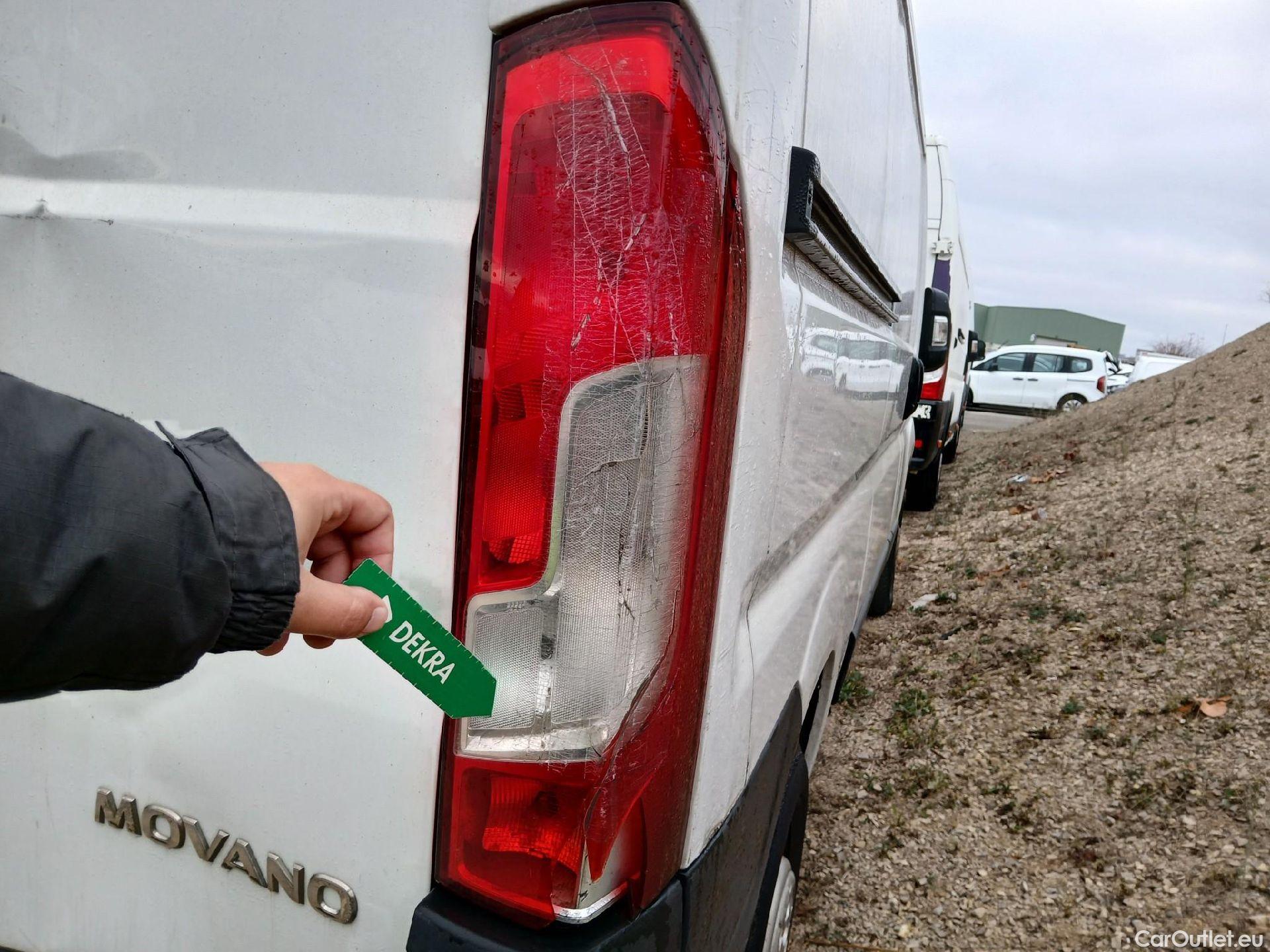  Opel  Movano OPEL  / 2021 / 4P / furgón  Base L2H2 3.5T 2.2 BHDi 88kW #33