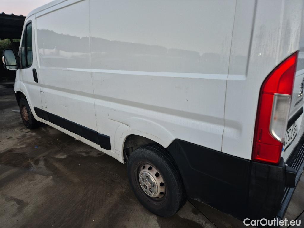  Peugeot  Boxer PEUGEOT  / 2014 / 4P / furgón 333 L2 H1 BHDI 103kW (140CV) S&S 6 V. M (AC) #4