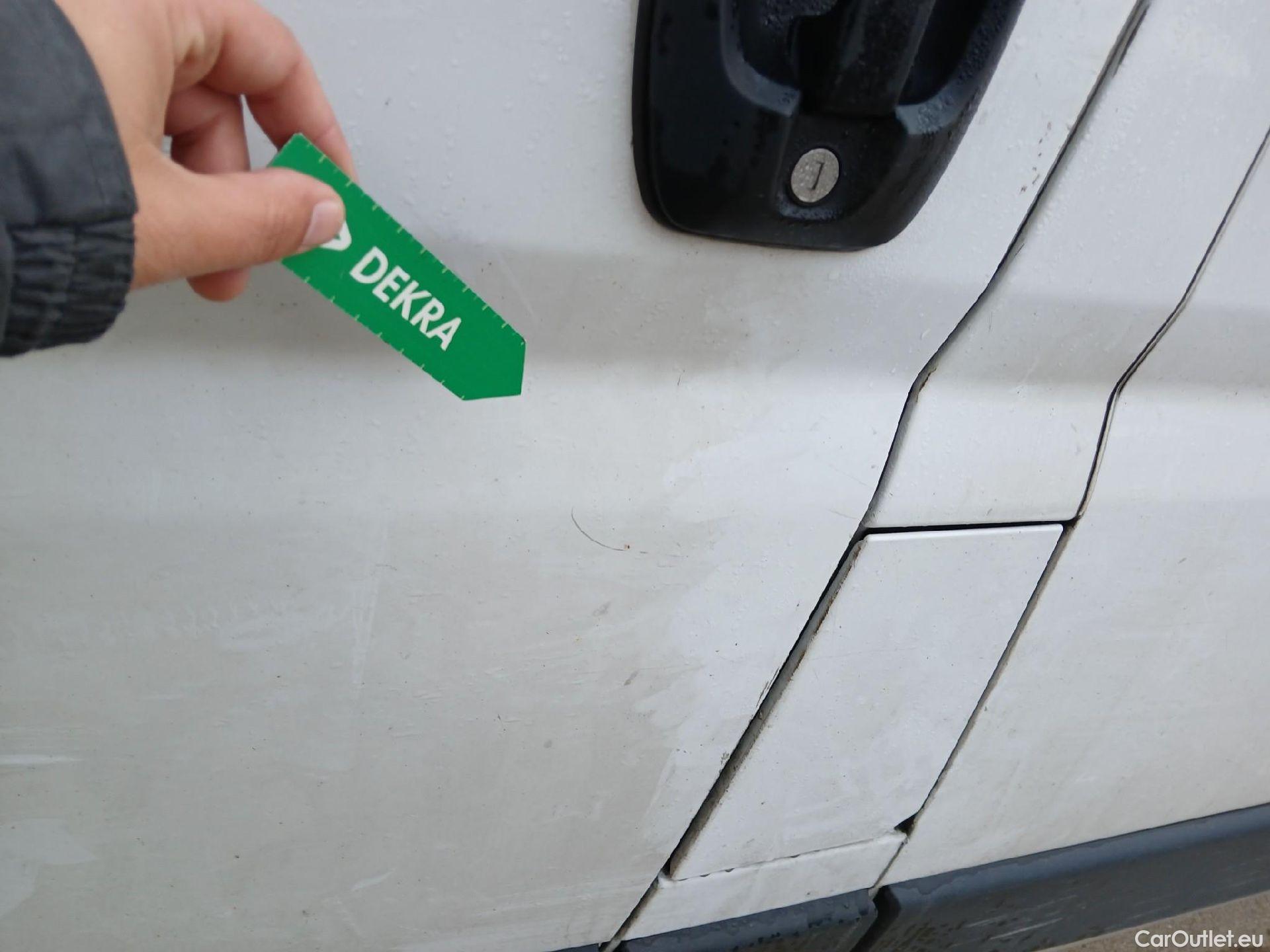  Opel  Movano OPEL  / 2021 / 4P / furgón  Base L2H2 3.5T 2.2 BHDi 88kW #26