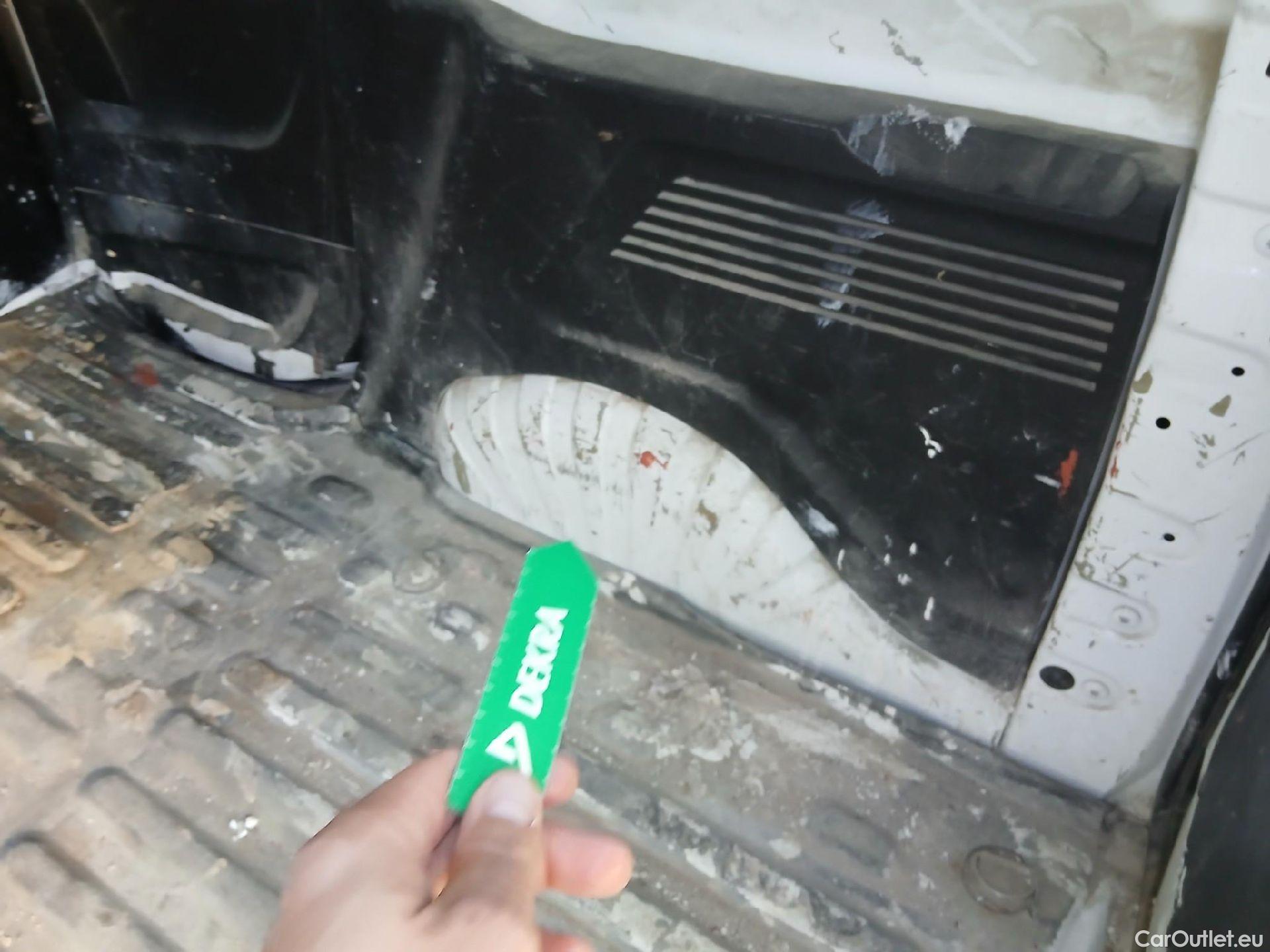  Peugeot  Partner PEUGEOT  / 2018 / 4P / furgón derivado de turismo Premium Standard 600kg BlueHDi 73kW (AC) #42