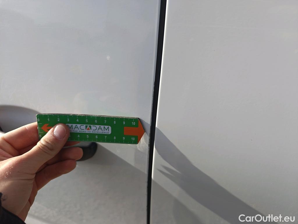  Opel  Combo OPEL  Life / 2018 / 5P / combi 1.5 TD 75kW (100CV) S/S Edition L (IND) #19