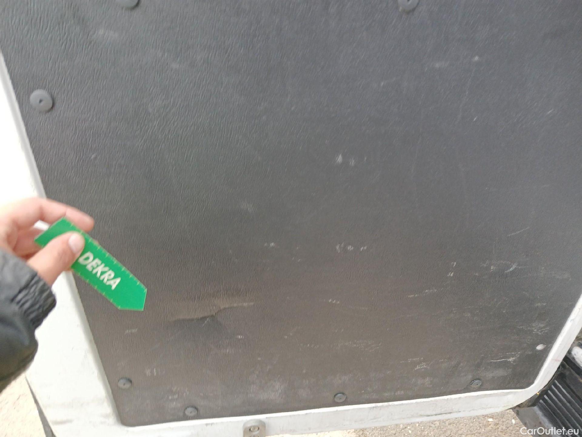  Opel  Movano OPEL  / 2021 / 4P / furgón  Base L2H2 3.5T 2.2 BHDi 88kW #57