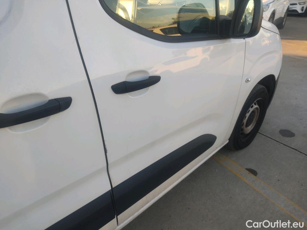  Peugeot  Partner PEUGEOT  / 2018 / 4P / furgón derivado de turismo Premium Standard 600kg BlueHDi 73kW #14