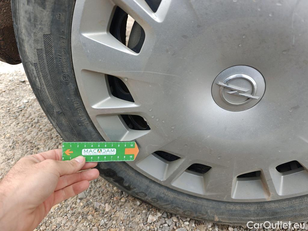  Opel  Combo OPEL  Life / 2018 / 5P / combi 1.5 TD 75kW (100CV) S/S Edition L (IND) #73