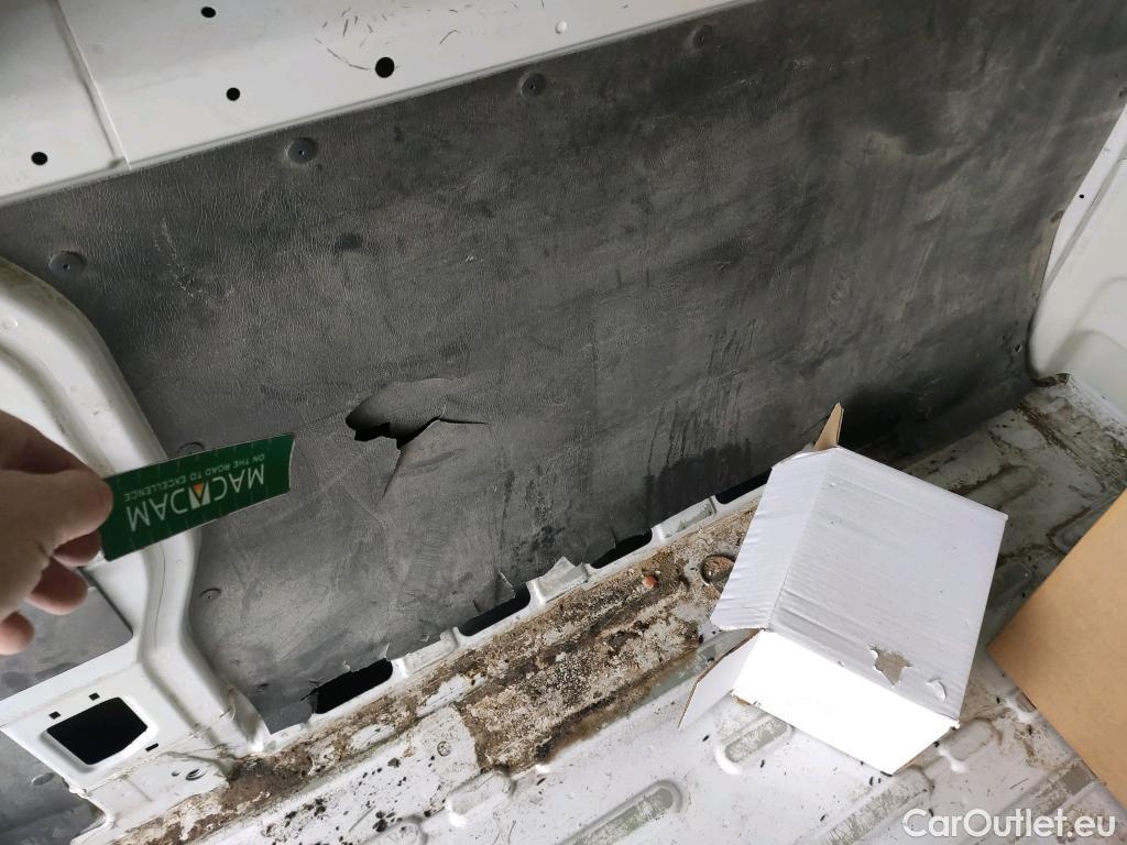  Opel  Movano OPEL  / 2021 / 4P / furgón Base L2H2 3.5T 2.2 BHDi 88kW #8