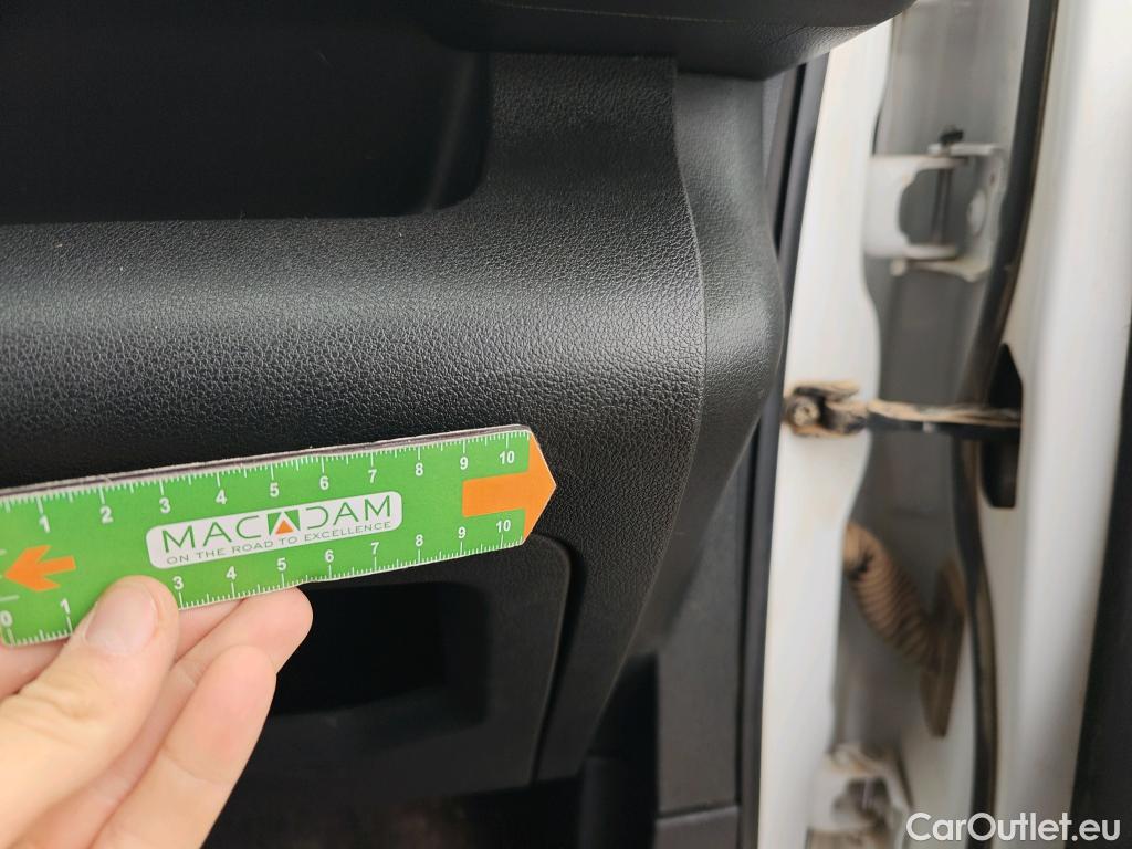  Opel  Combo OPEL  Life / 2018 / 5P / combi 1.5 TD 75kW (100CV) S/S Edition L (IND) #38