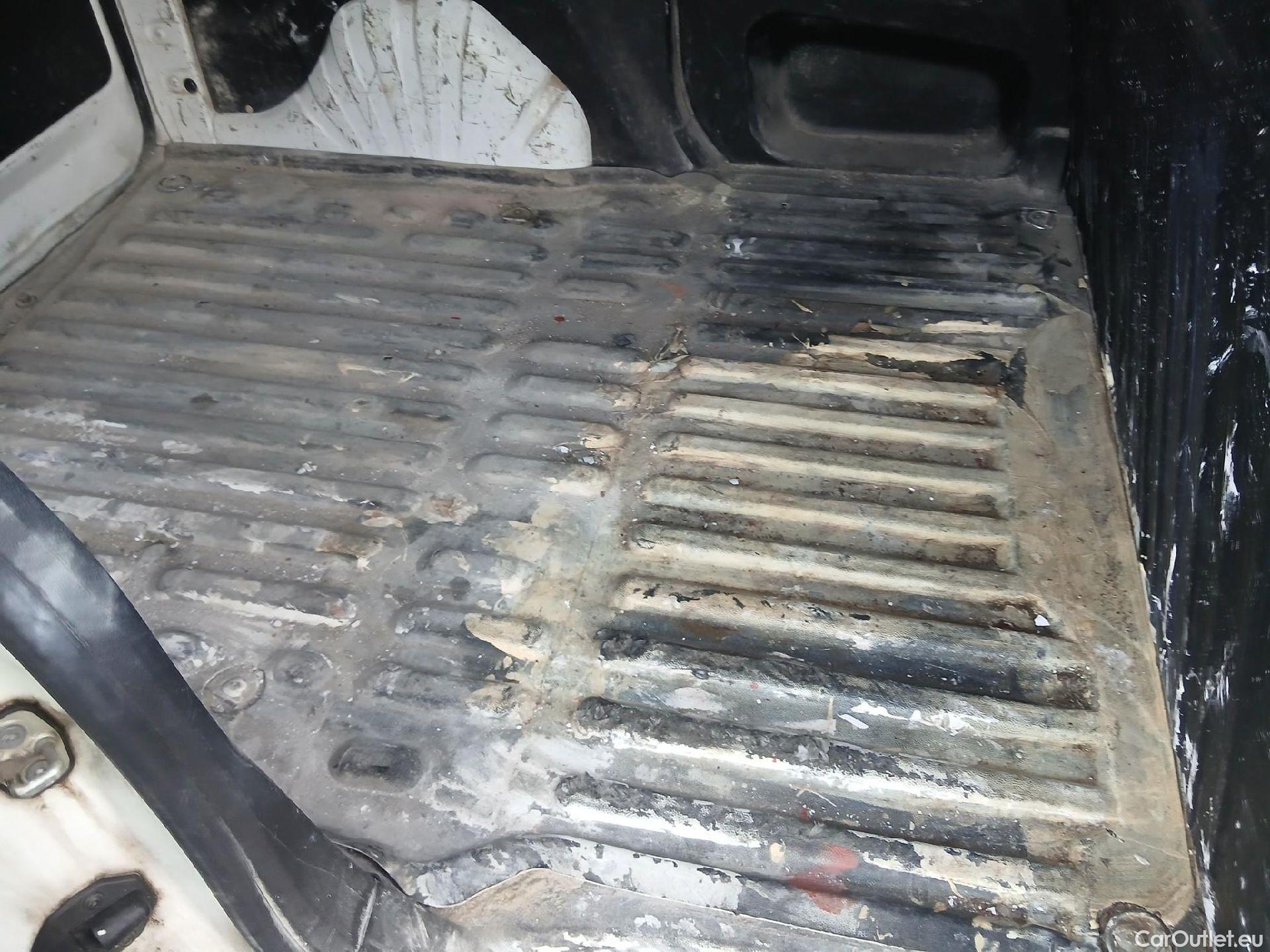  Peugeot  Partner PEUGEOT  / 2018 / 4P / furgón derivado de turismo Premium Standard 600kg BlueHDi 73kW (AC) #40