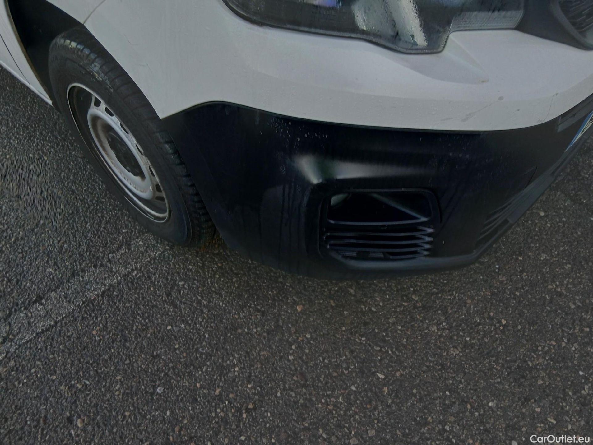  Peugeot  Partner PEUGEOT  / 2018 / 4P / furgón derivado de turismo Premium Standard 600kg BlueHDi 73kW (AC) #4