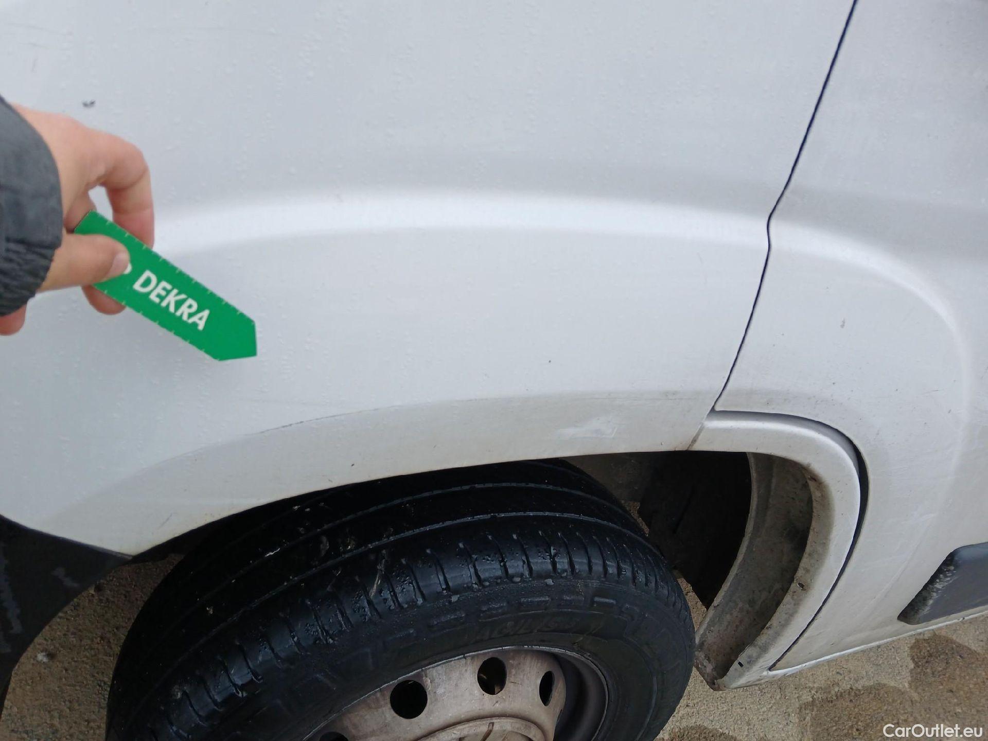  Opel  Movano OPEL  / 2021 / 4P / furgón  Base L2H2 3.5T 2.2 BHDi 88kW #22