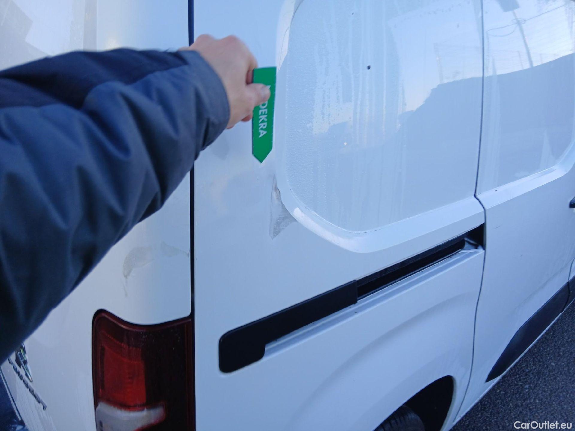  Peugeot  Partner PEUGEOT  / 2018 / 4P / furgón derivado de turismo Premium Standard 600kg BlueHDi 73kW (AC) #27