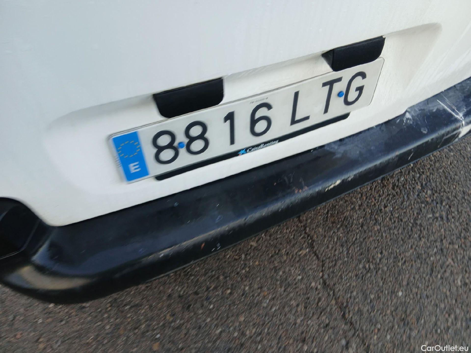  Peugeot  Partner PEUGEOT  / 2018 / 4P / furgón derivado de turismo Premium Standard 600kg BlueHDi 73kW (AC) #24