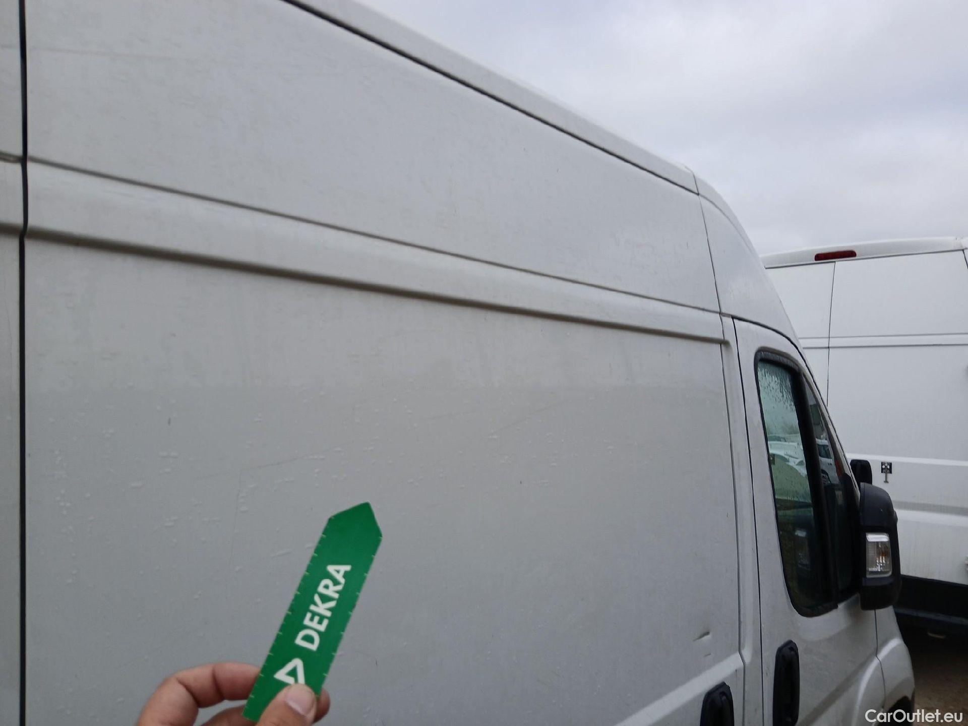  Opel  Movano OPEL  / 2021 / 4P / furgón  Base L2H2 3.5T 2.2 BHDi 88kW #69