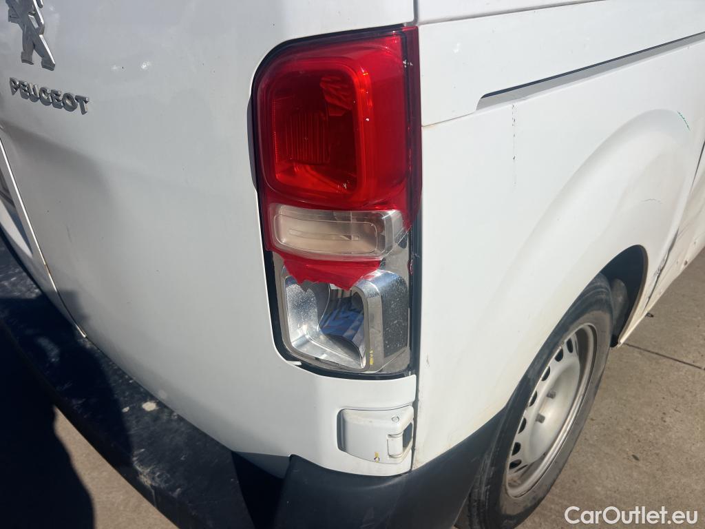  Peugeot  Expert PEUGEOT  / 2016 / 4P / furgón Furgón Premium 1.5 BlueHDi 100 Standard (AC) #15