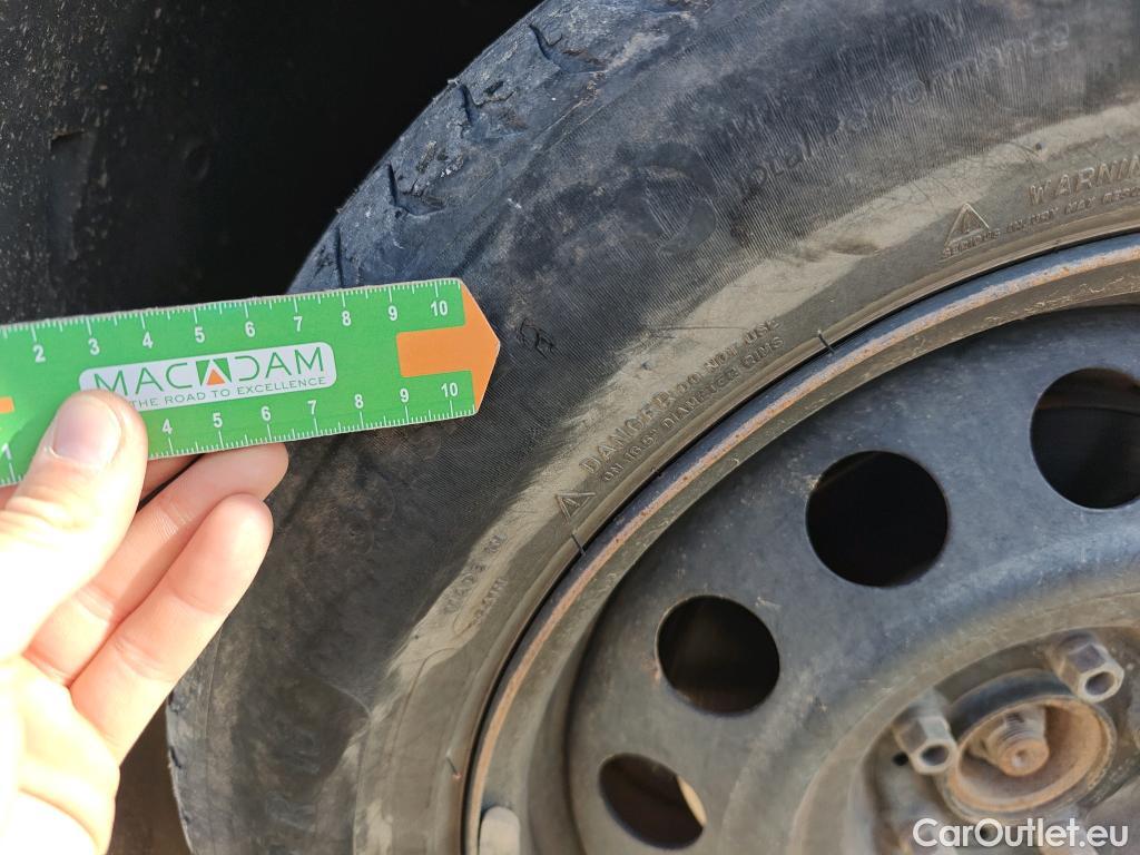  Opel  Combo OPEL  Life / 2018 / 5P / combi 1.5 TD 75kW (100CV) S/S Edition L (IND) #59