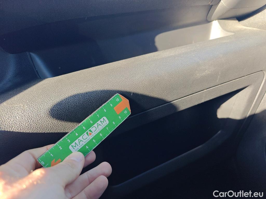  Peugeot  Partner PEUGEOT  / 2018 / 3P / furgón derivado de turismo Pro Standard 600kg BlueHDi 73kW (AC) #31