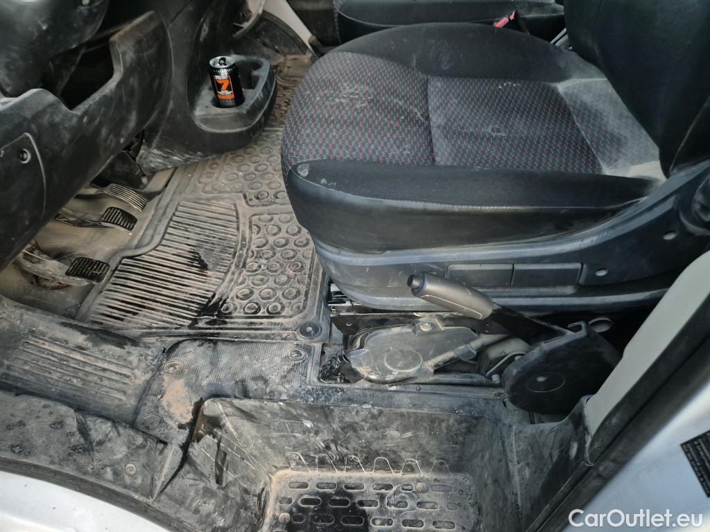  Peugeot  Boxer PEUGEOT  / 2014 / 4P / furgón 333 L2 H1 BHDI 103kW (140CV) S&S 6 V. M (AC) #51