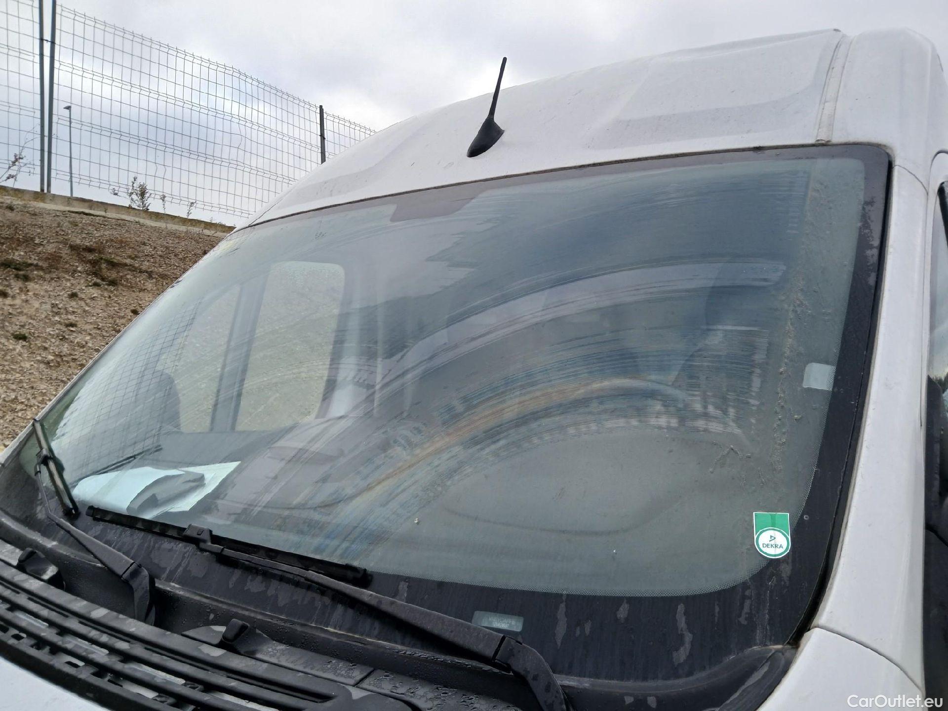  Opel  Movano OPEL  / 2021 / 4P / furgón  Base L2H2 3.5T 2.2 BHDi 88kW #14