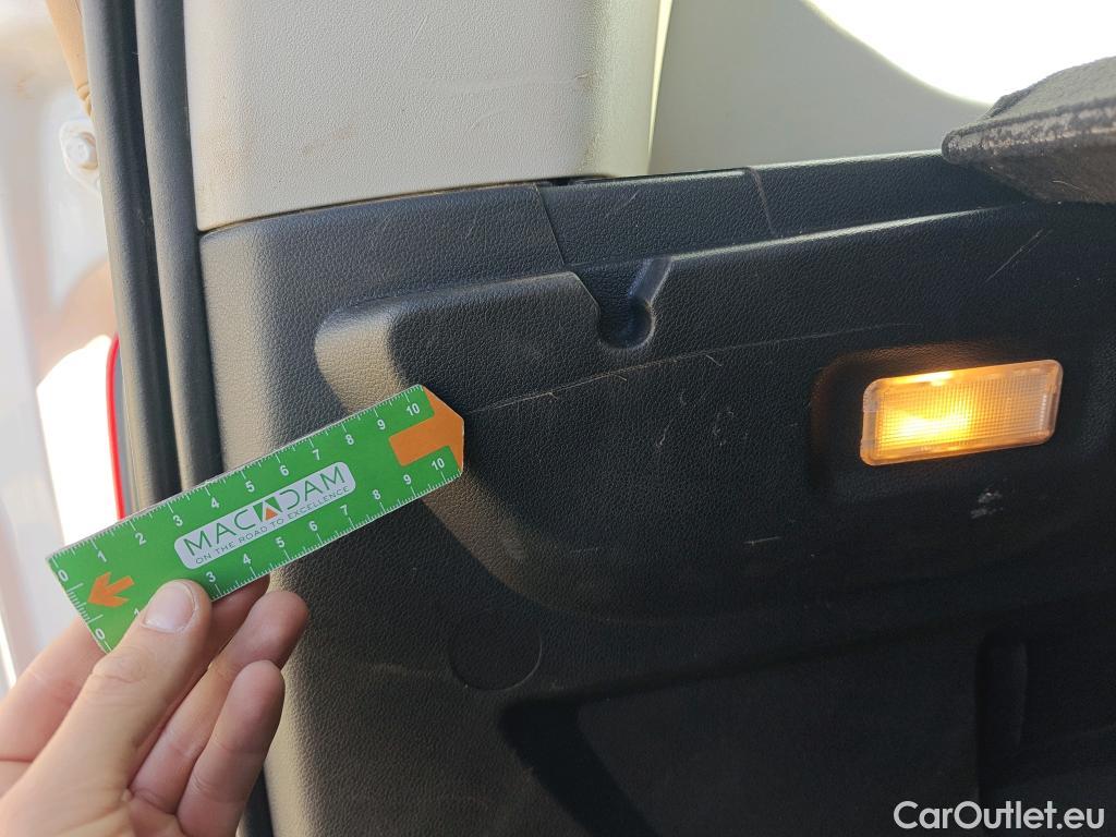  Opel  Combo OPEL  Life / 2018 / 5P / combi 1.5 TD 75kW (100CV) S/S Edition L (IND) #8