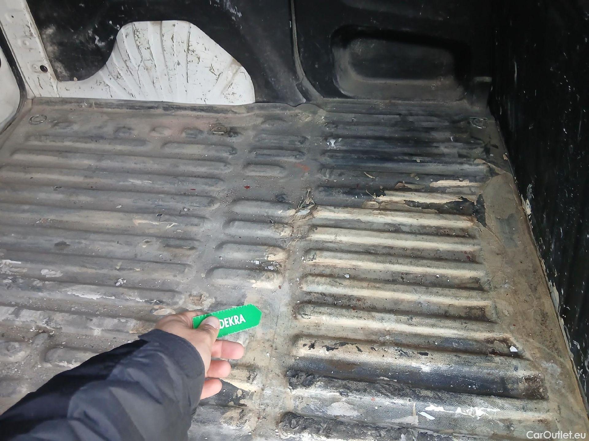  Peugeot  Partner PEUGEOT  / 2018 / 4P / furgón derivado de turismo Premium Standard 600kg BlueHDi 73kW (AC) #38