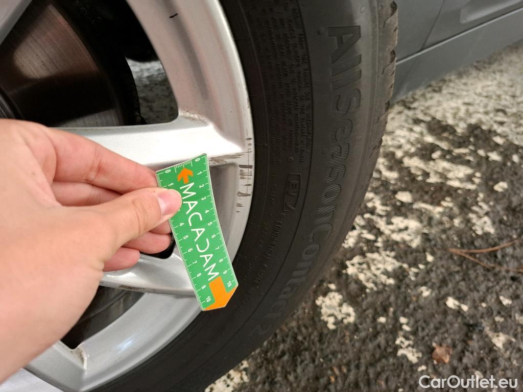  Bmw  X2 Série  F39 sDrive 18d Lounge 2.0 150CV BVA8 E6dT #8