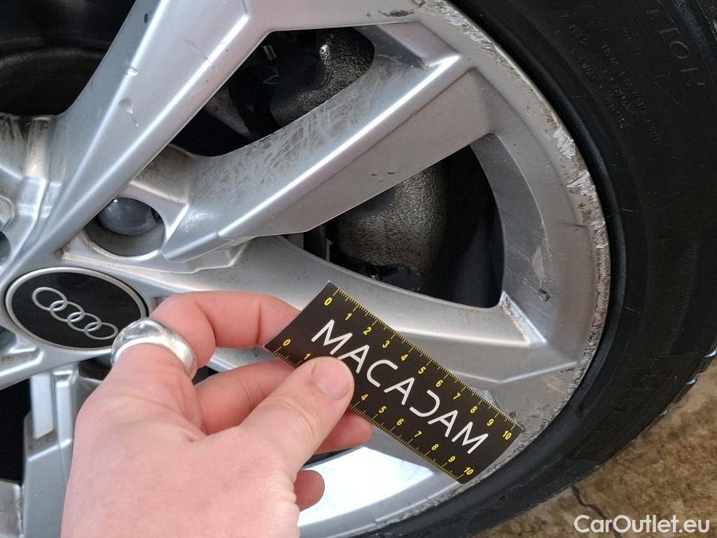  Audi  A3  Berline 30 TFSI Business Line 1.0 TFSI 110CV BVM6 E6d #37