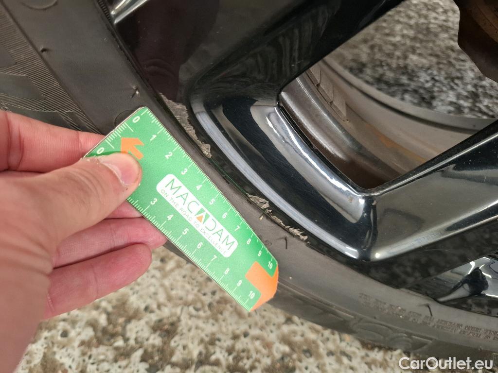  Citroen  C5  Aircross Shine Pack 1.5 BlueHDi 130CV BVA8 E6d #5