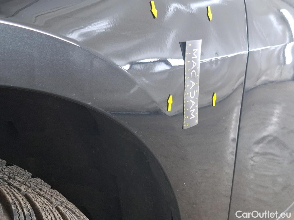  Bmw  Serie 2 BMW Série 2 Gran Coupé / 2019 / 4P / Berline 220D AUTO Business Design #17