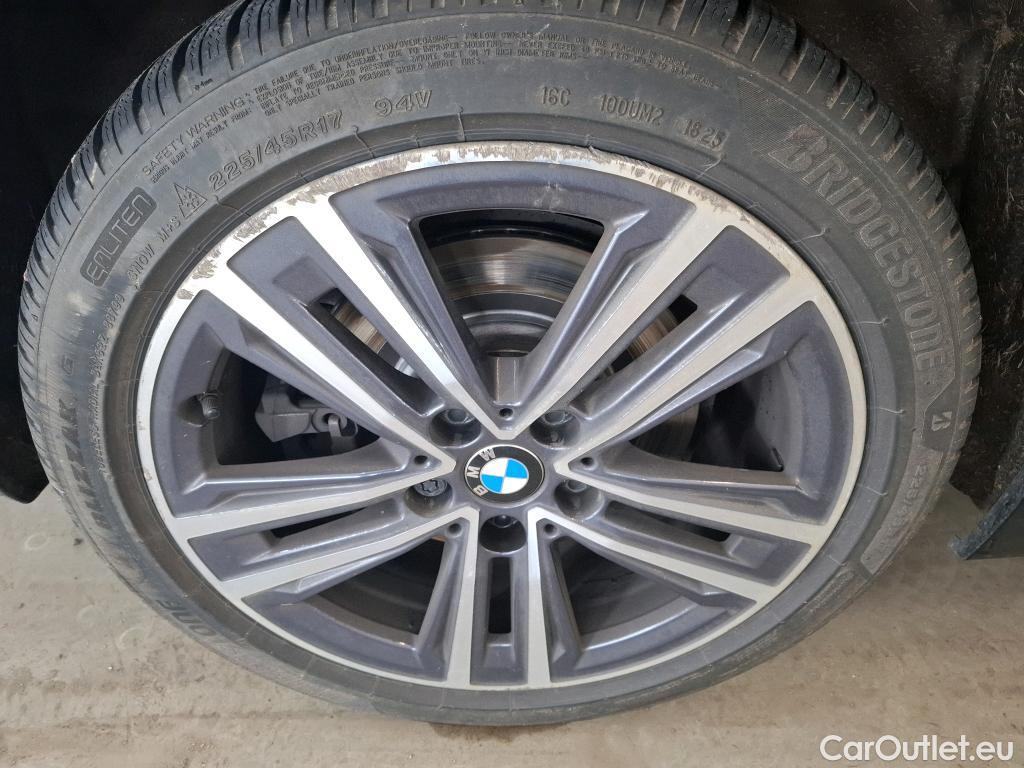  Bmw  Serie 2 BMW Série 2 Gran Coupé / 2019 / 4P / Berline 220D AUTO Business Design #5