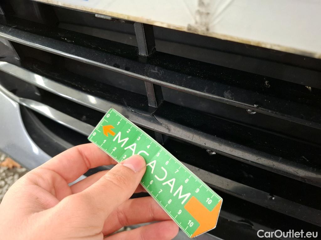  Bmw  X2 Série  F39 sDrive 18d Lounge 2.0 150CV BVA8 E6dT #13