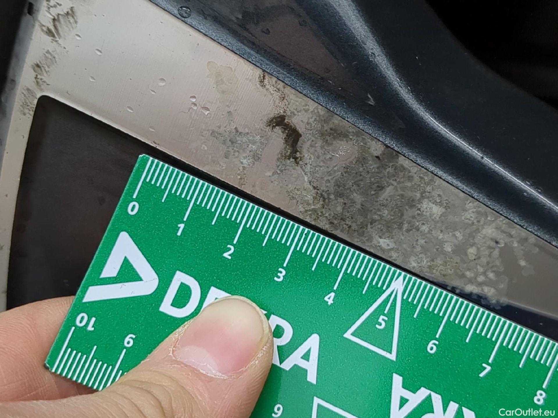  Bmw  Serie 3 Série 3 Touring 318 d Lounge 2.0 150CV BVA8 E6d #4