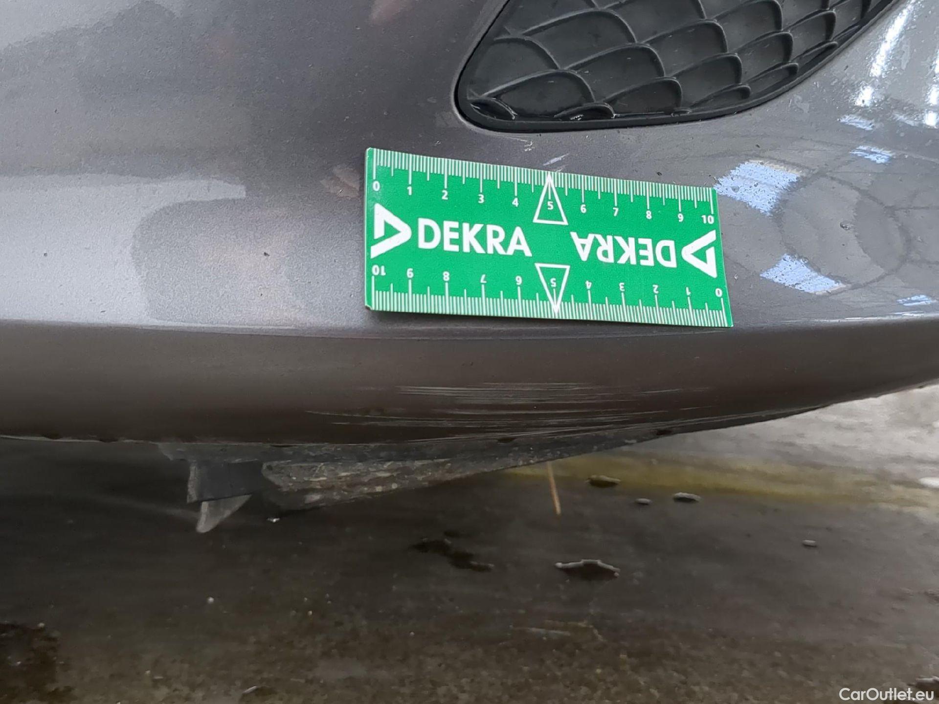  Mercedes  CLA-Klasse MERCEDES-BENZ CLA Coupe / 2019 / 4P / Coupé CLA 200 d Business Line BA8 #8