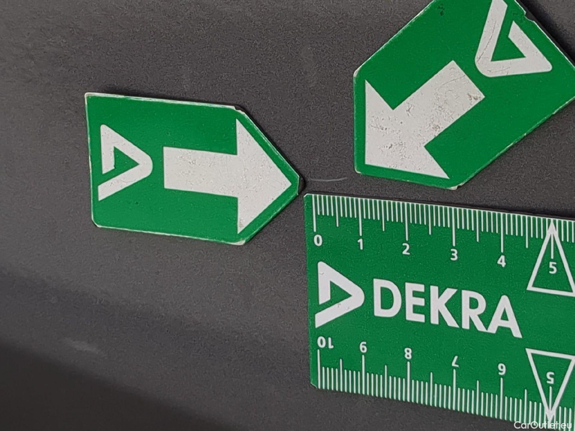  Mercedes  CLA-Klasse MERCEDES-BENZ CLA Coupe / 2019 / 4P / Coupé CLA 200 d Business Line BA8 #6