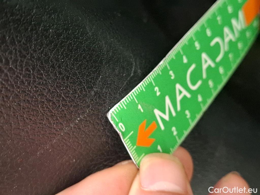  Mercedes  CLA-Klasse MERCEDES-BENZ CLA Shooting Brake / 2019 / 5P / Break CLA 200 d Business Line BA8 #29