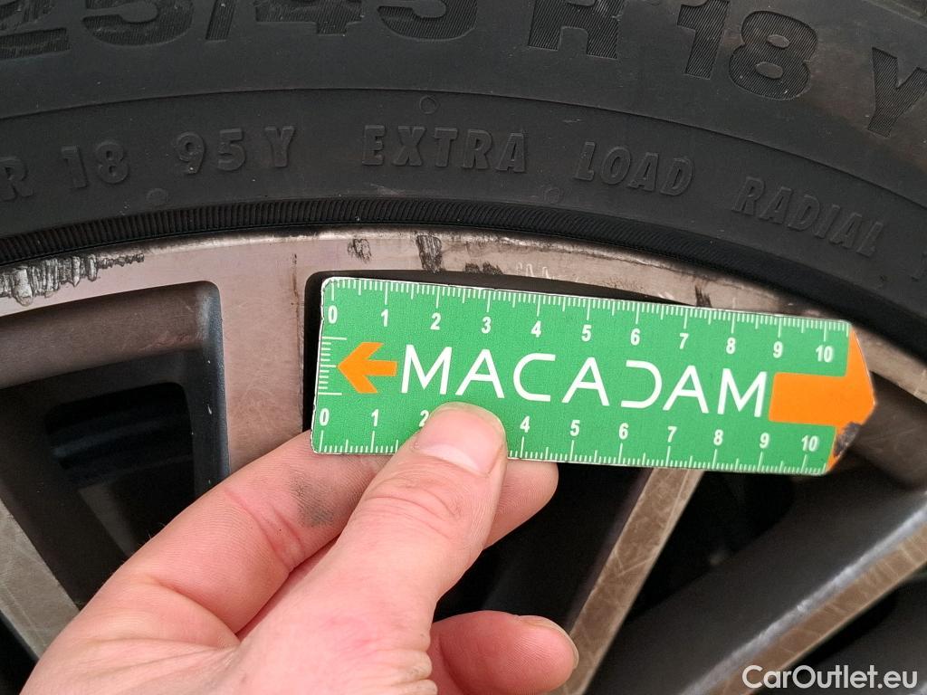  Mercedes  CLA-Klasse MERCEDES-BENZ CLA Shooting Brake / 2019 / 5P / Break CLA 200 d Business Line BA8 #3