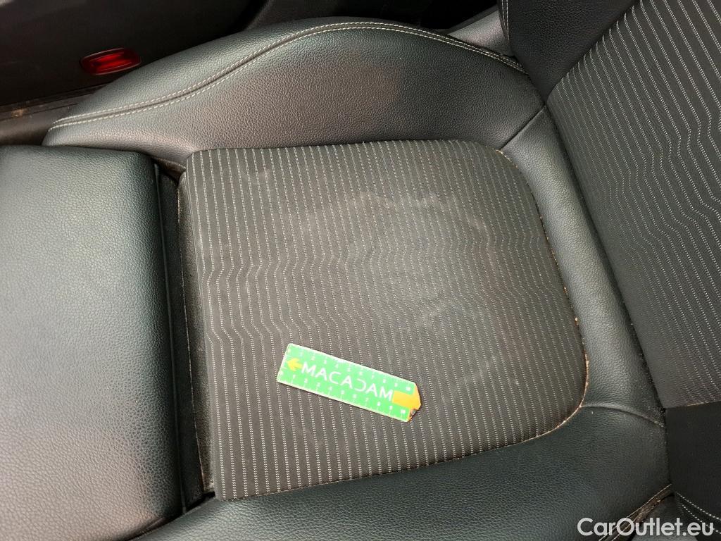  Mercedes  CLA-Klasse MERCEDES-BENZ CLA Shooting Brake / 2019 / 5P / Break CLA 200 d Business Line BA8 #46