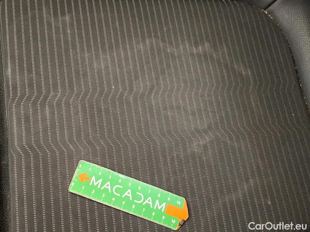  Mercedes  CLA-Klasse MERCEDES-BENZ CLA Shooting Brake / 2019 / 5P / Break CLA 200 d Business Line BA8 #47