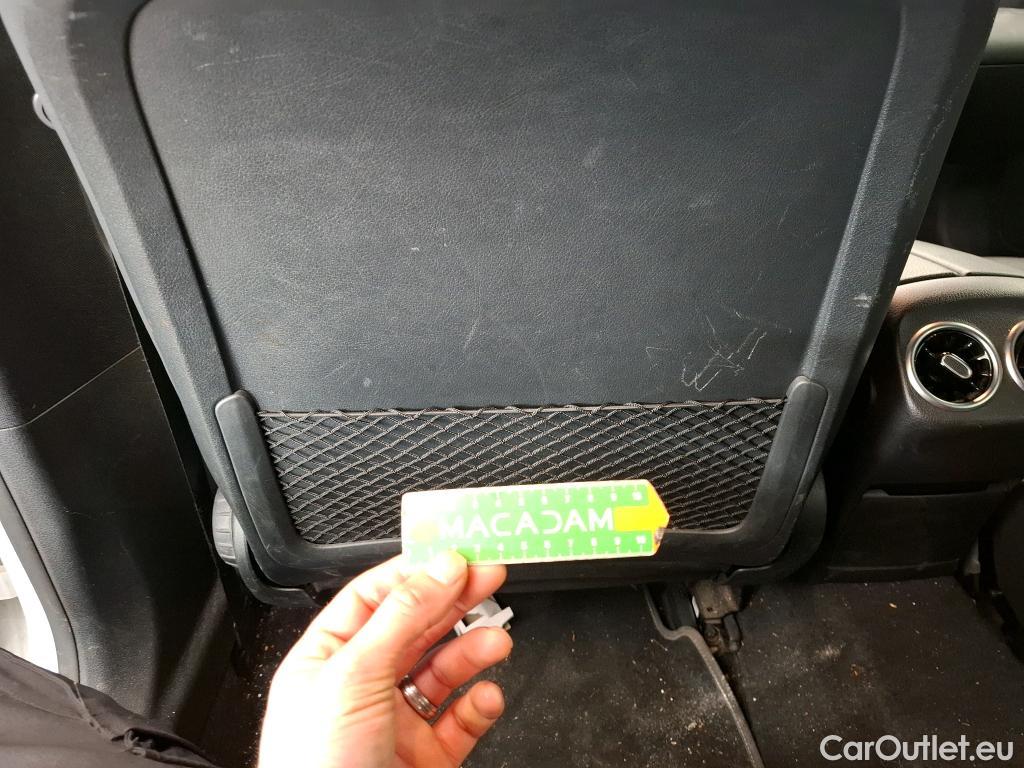  Mercedes  CLA-Klasse MERCEDES-BENZ CLA Shooting Brake / 2019 / 5P / Break CLA 200 d Business Line BA8 #25