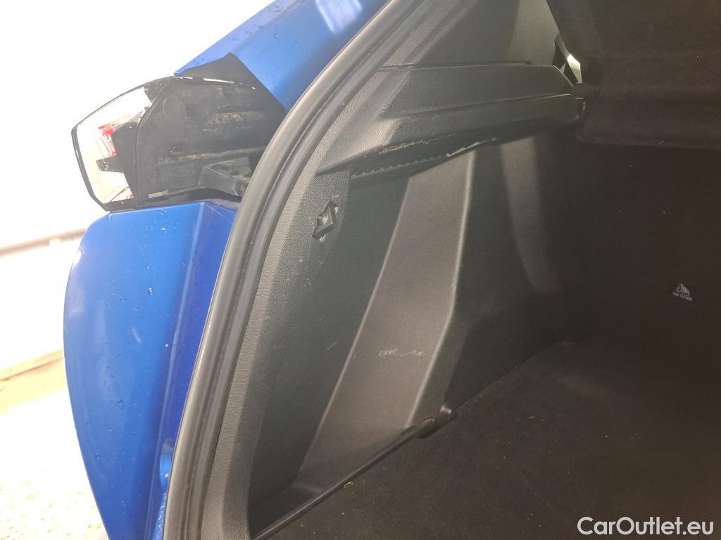  Peugeot  2008  Active Pack 1.5 HDi 110CV BVM6 E6d #42