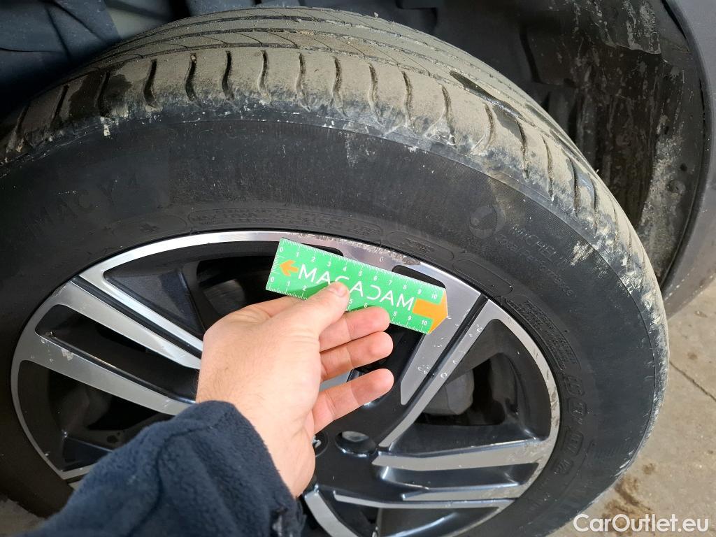  Peugeot  208 PEUGEOT  / 2019 / 5P / Berline BLUEHDI 100 S&S Allure Business #15