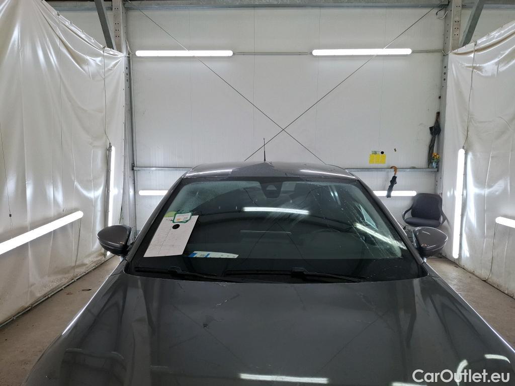  Peugeot  208 PEUGEOT  / 2019 / 5P / Berline BLUEHDI 100 S&S Allure Business #3