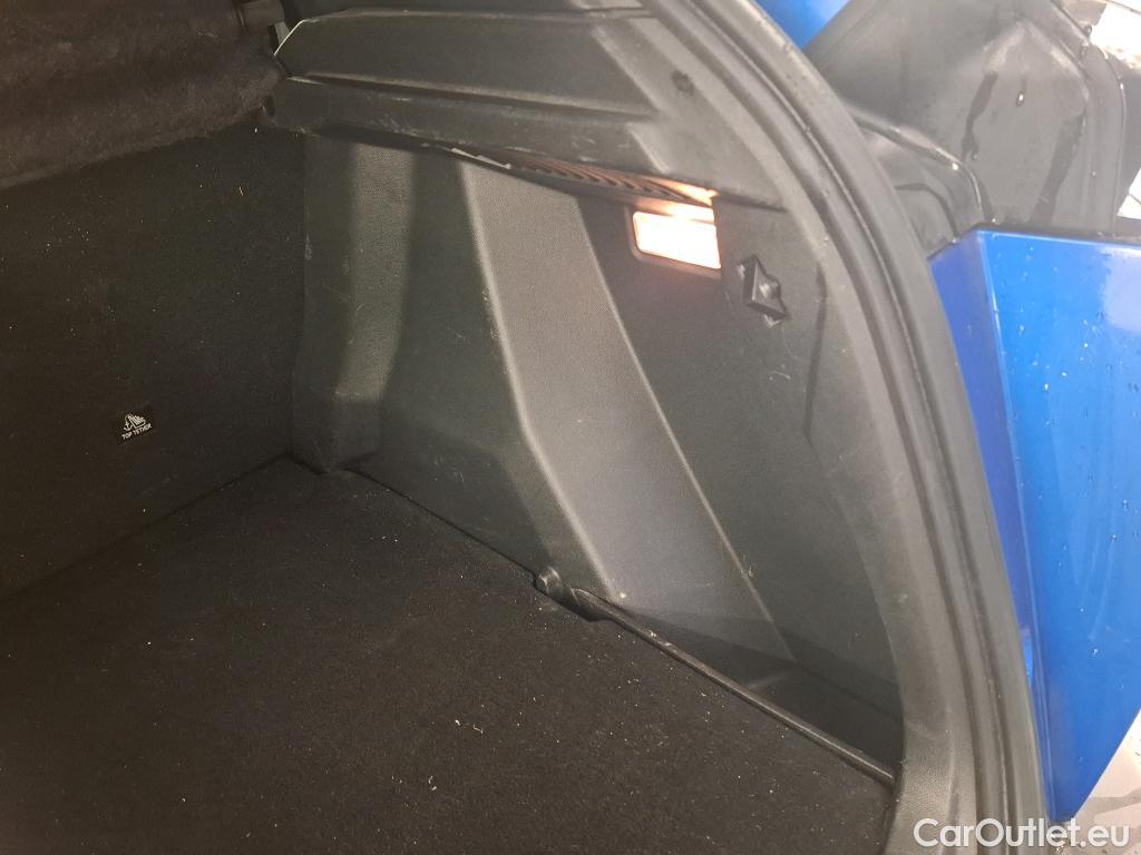  Peugeot  2008  Active Pack 1.5 HDi 110CV BVM6 E6d #37