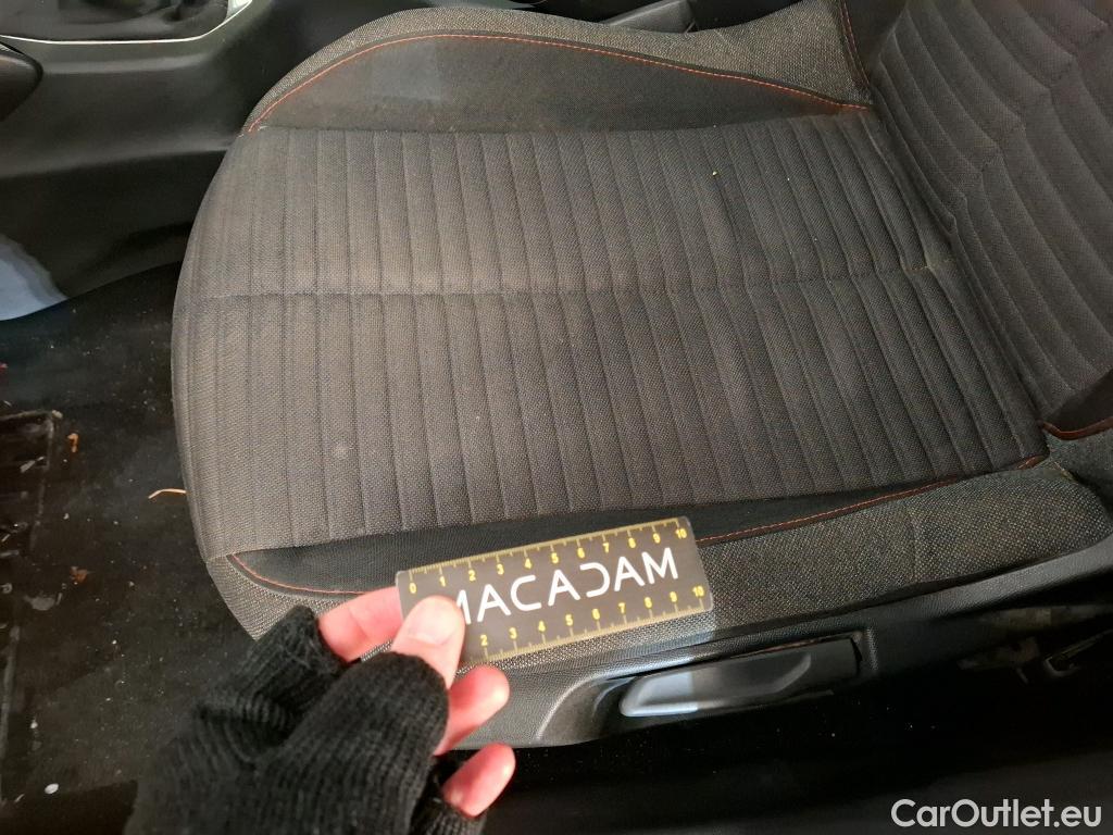  Peugeot  208  Active Pack 1.5 HDi 100CV BVM6 E6d #37