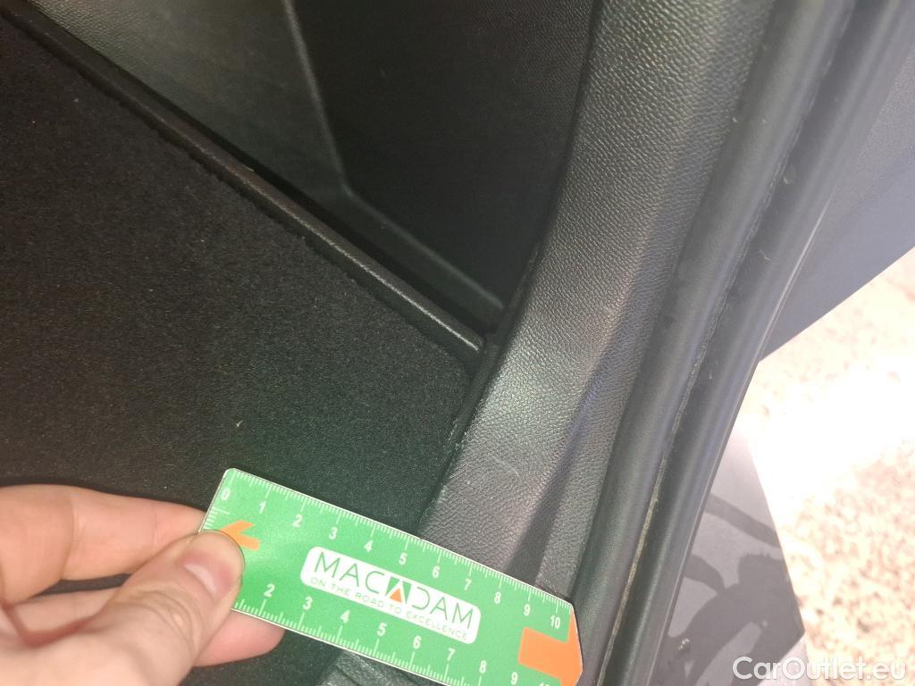  Peugeot  2008  Allure Business 1.5 HDi 130CV BVA8 E6d #8