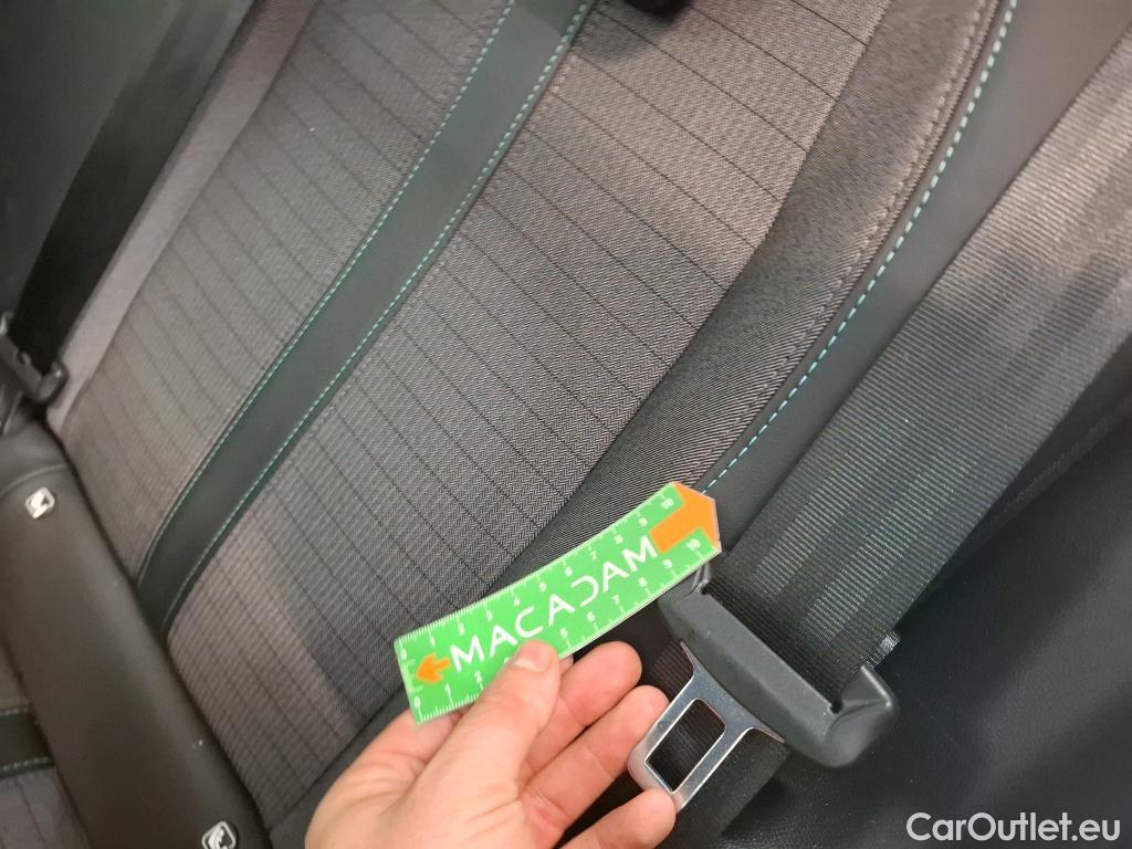  Peugeot  208 PEUGEOT  / 2019 / 5P / Berline BLUEHDI 100 S&S Allure Business #31