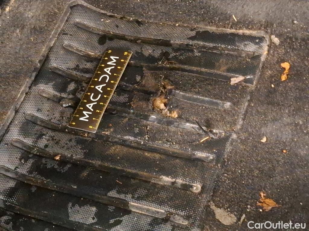  Peugeot  208  Active Pack 1.5 HDi 100CV BVM6 E6d #3