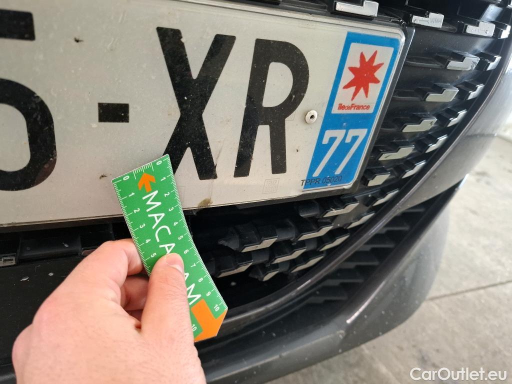  Peugeot  208 PEUGEOT  / 2019 / 5P / Berline BLUEHDI 100 S&S Allure Business #33